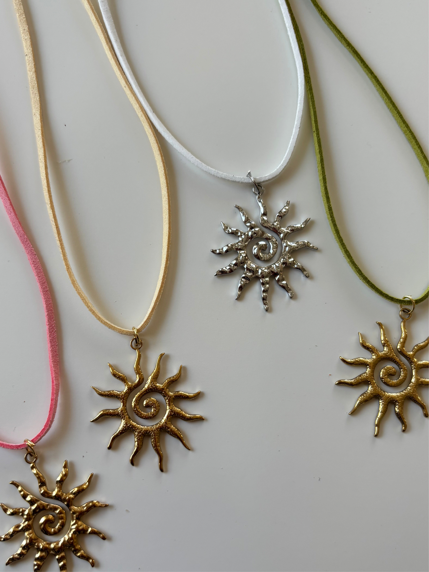 sunni necklace