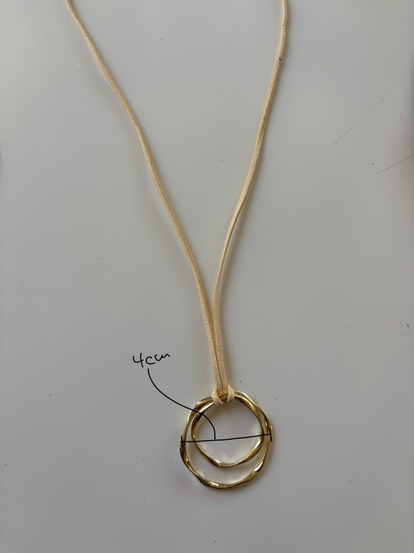 vivi necklace
