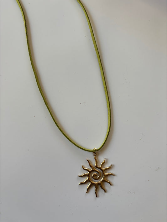 sunni necklace