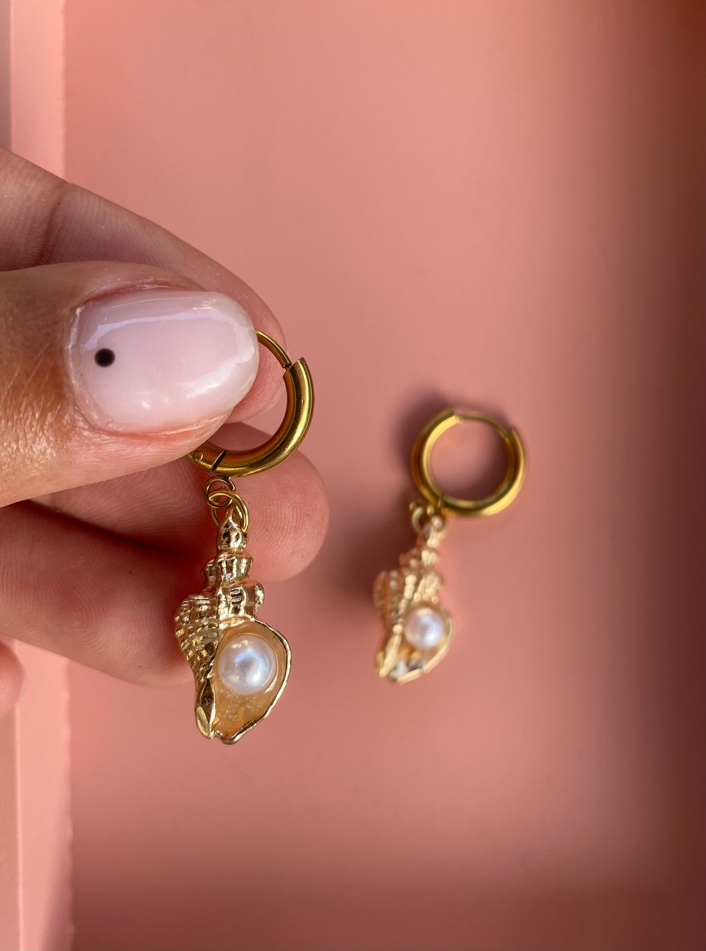 soreya earrings