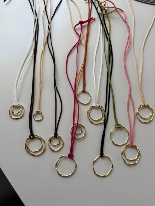 vivi necklace