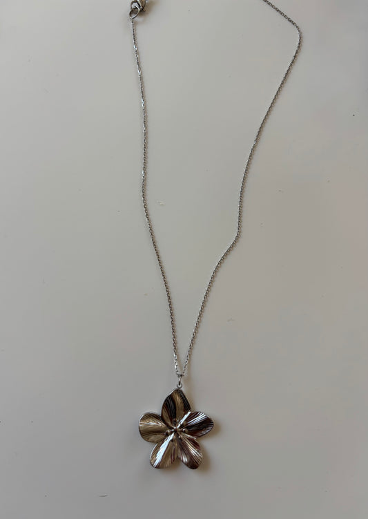 solani necklace