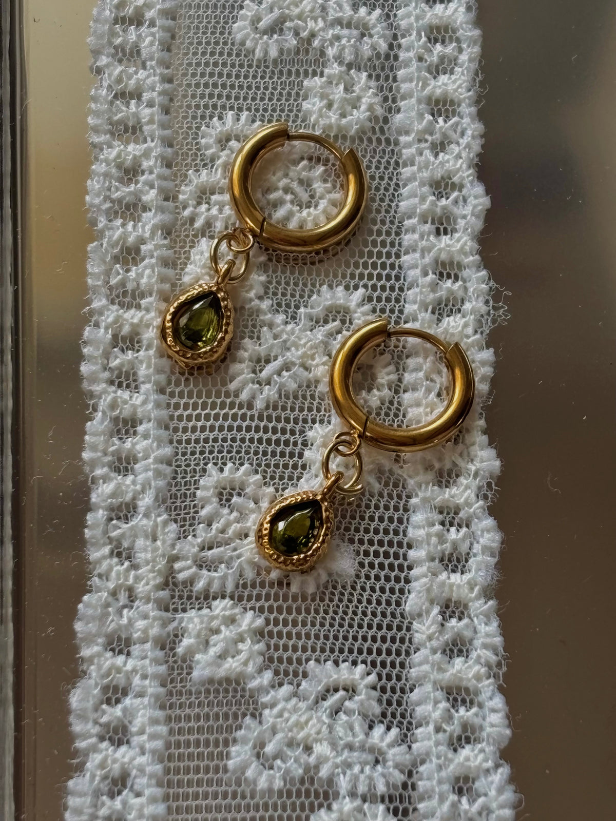 cloe earrings
