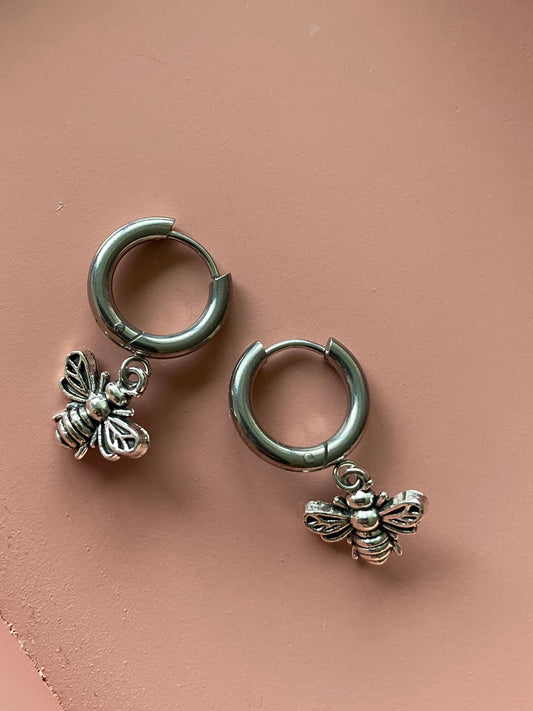 bee earrings